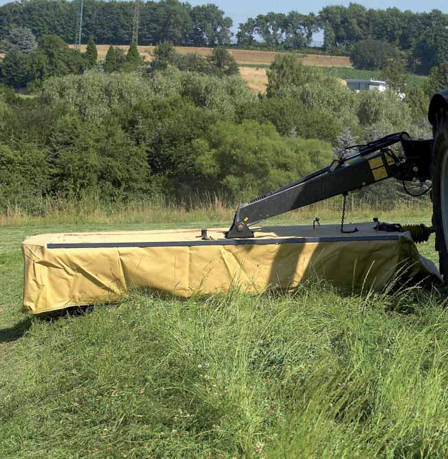 Flexible Mowing on Slopes The new design of the suspension, with an extra pivoting point, allows greater fl exibility in the working range, enabling mower operation at 15º upward or downward angles.