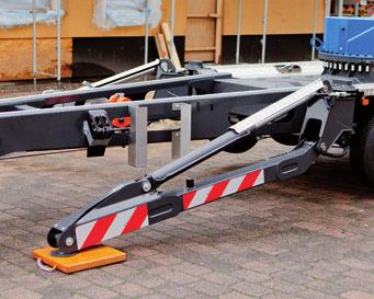 Smooth telescoping by hydraulic cylinders at any time even with attached load Interior energy chain Multiflex Stabilizing System Pivotable and foldable stabilizers Swivelling over obstacles without