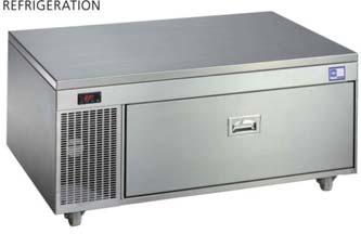 VCS1 - Side 1 Drawer 4 x 1/1 GN (100 deep) 1100W x 700D mm Configuration Options Dimension drawings and CAD files available on request VCS 1 / HC W 163 mm 10 mm 570 mm 2,320 VCS 1 / C W 96 mm 10 mm