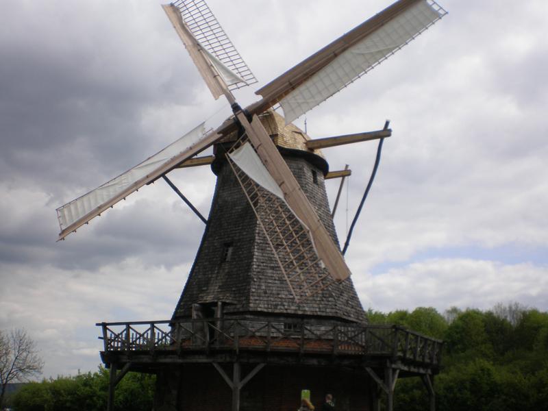 Historic Single Turbine Why is Historic Stall led in partial 7 Dutch wind mill (1800-1900) The