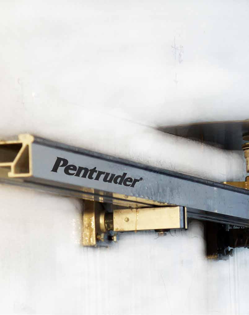 The Pentruder high frequency wall saws offer Pentruder system features