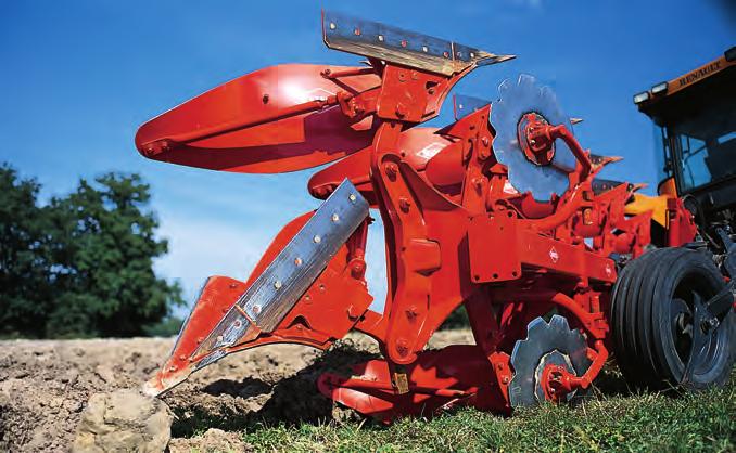 CHOOSE YOUR PLOW LEG PROTECTION CUSTOMIZE YOUR TRASH BURIAL With Kuhn plows you can customize your plow leg protection to best suit your working