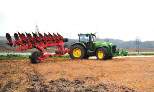 In addition, on-land plowing has other advantages too: No smoothing effect at the bottom of the furrow Reduced wear on the sidewalls of the tires in rocky conditions VERSATILE ON-LAND KIT This kit