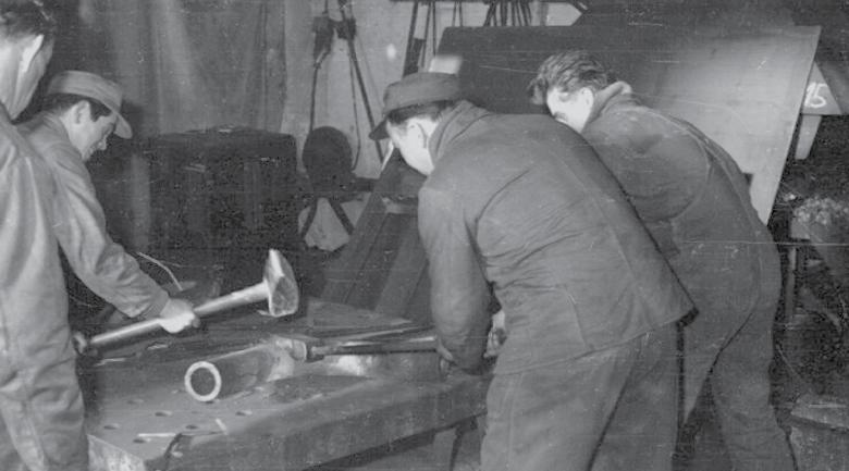 History The beginnings forging process Heinrich Schäfer started Bolenz & Schäfer in Biedenkopf in 1943, the foundation of a company whose product range included forging and mechanical drive
