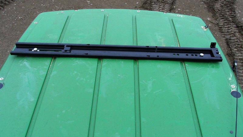 Roof Module Installation Tasks Figure 6-1 Mounting Rail You can mount the mounting rail directly on the cab roof using two existing bolts if the bolt spacing is between 30.5 