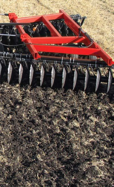 TANDEM DISC 13 FARM KING TANDEM DISCS ARE BUILT TO HANDLE AND INCORPORATE HEAVY CROP RESIDUE.