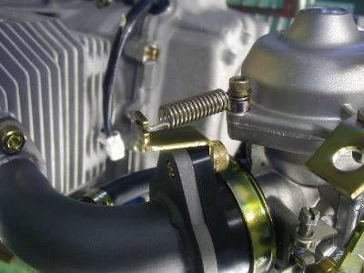 4.5 Carburetors reassembly Attach carburetor by turning