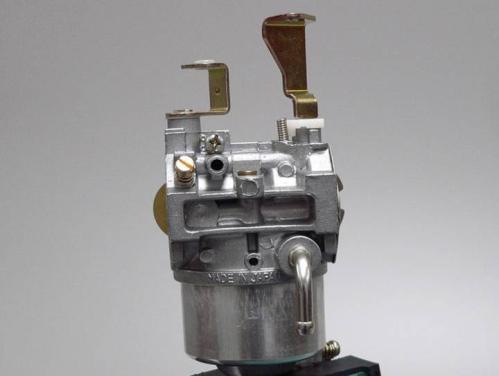 Carburetor: a device for automatically mixing fuel in