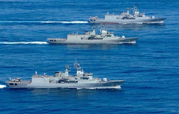 8 Australian Navy ANZAC Frigates equipped with Water