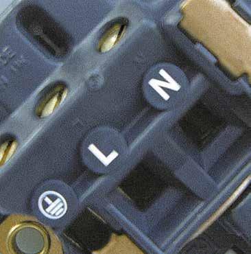 IDENTIFICATION l TOP ACCESS, ANGLED TERMINALS MAKE WIRING EASIER AND QUICKER l 3MM MINIMUM SWITCH CONTACT GAP l DOUBLE POLE SWITCHING l ADDITIONAL