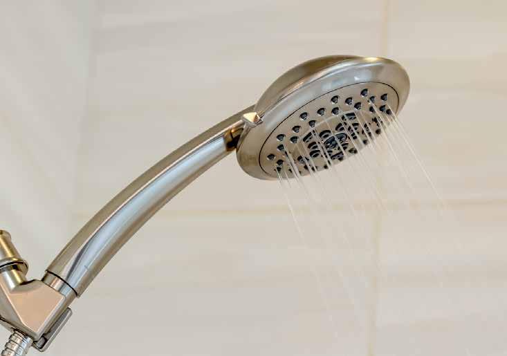 Shower HANDSHOWERS Parma 5 Function Handshower 5 Functions: Wide, Centerjet, Aeration, Massage and Wide + Centerjet Easy-Glide Selector Ring Easy Clean Nozzles Integral Check Valve 1.