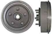 #S16# Brakes > Drum Brake > 1001770 673797 Brake drum Rear axle 149,50 Volvo Amazon, P1800, PV Axle: Rear axle Additional info: with Hub Part type: Remanufactured part 444, 544, P445, P210: all