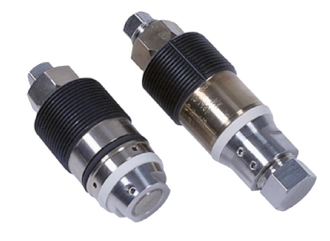 FA-T17-B Product Data Sheet Pressure ratings up to 6,000 psi/40 bar or 10,000 psi/690 bar 1) High Pressure Access Systems Roxar offers a complete range of access fitting assemblies for installation