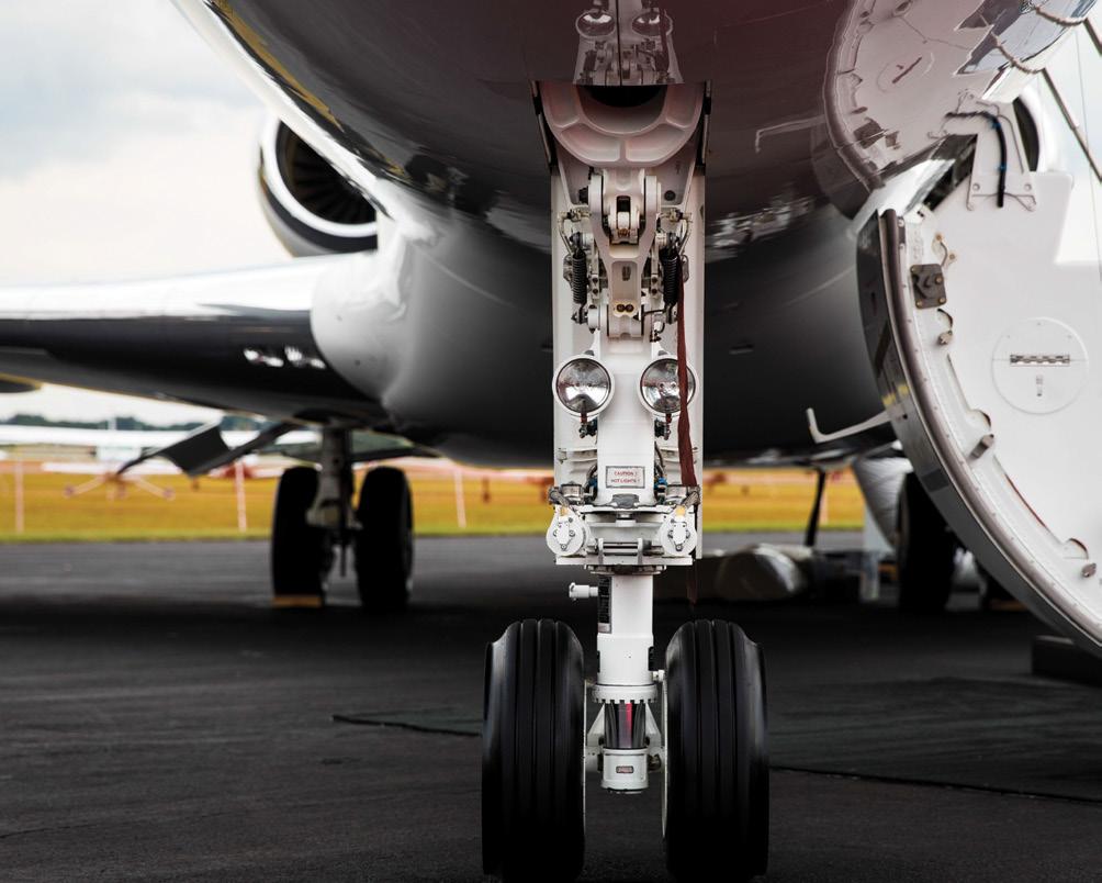 LANDING AND BRAKING INTEGRATION HELPING BUSINESS JETS TAKE OFF AND LAND AS A WORLD LEADER IN THE DESIGN, DEVELOPMENT, MANUFACTURE AND SUPPORT OF AIRCRAFT LANDING AND BRAKING, SAFRAN BRINGS OVER FIVE