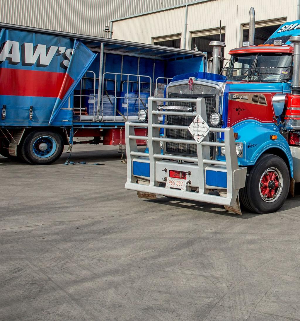 Gilbert & Roach has just completed delivery of a new T909 to Shaw s Darwin Transport s Sydney depot, and this truck will shortly be put to work out