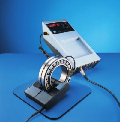 Large heaters are also suitable for heating smaller bearings, as a power reduction feature is incorporated. SKF induction heaters can be controlled by means of time or temperature.