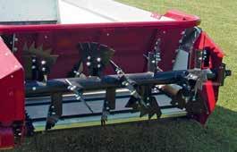 Models 3123-3137 can be equipped with the optional top beater to provide load leveling and spreading of high heaped loads. Top beater is standard equipment on 3143 & W3143.