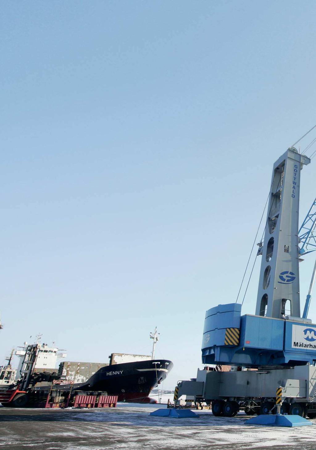 HMK 260 E Mobile Harbour Crane Meeting Customer Requirements As 4-rope grab cranes with a second hoist, Mobile Harbour Cranes are particularly suited to professional continuous-duty handling of bulk
