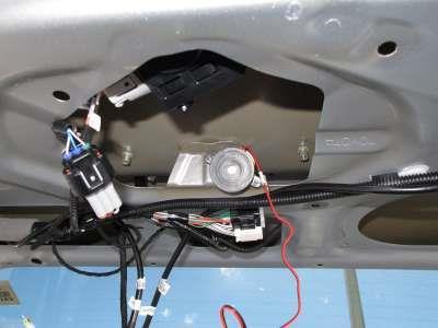 Mount buzzer (1901454235500) and switch harness (3140122001030) to