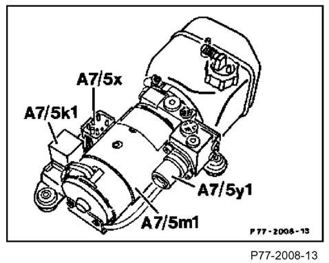 d) Child safety seat retention, (USA) only The electrical belt lock is activated by the seat belt lock switch (S68/13) located on the inside of the passenger seat.