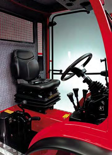 Furthermore optimal visibility of the front of the tractor and its control board, fitted with a dashboard with on-off LED in order to keep the situation well under control whatever the light