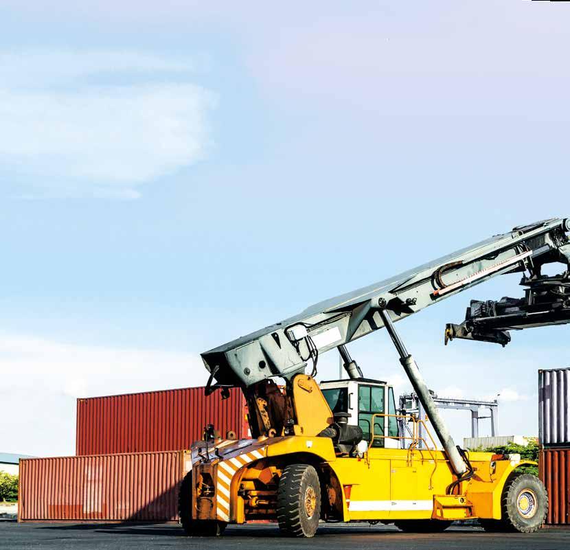 SM 54 (L-4S) PAVED SURFACE SM 54 (L-4S) has been specially designed for empty container handlers and reach stackers in intermodal/ logistics applications.