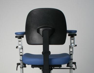 3. Installation Operator Chair Carl Foot and Heel 120-00102-00/-01 When you get the operator chair delivered, it is not ready to be used.
