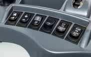 DUAL COMMAND WITH POWERCLUTCH The 24x24 Dual Command transmission features a Hi- Lo Splitter full load powershift.