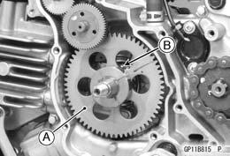If the starter motor clutch does not operate as it should or if it makes noise, go to the next step.