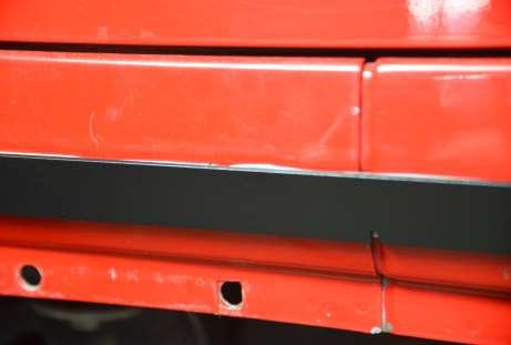 of the step slider. Mount step sliders on the driver side of the vehicle.