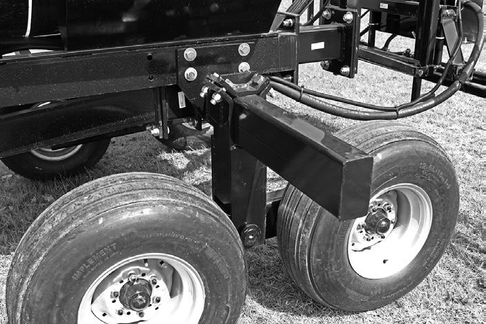 Adjustment Hitch Adjustment The HCS and LCS spray trailers with elliptical tanks feature an adjustable hitch to maintain a level trailer and boom with different tractor drawbar heights.