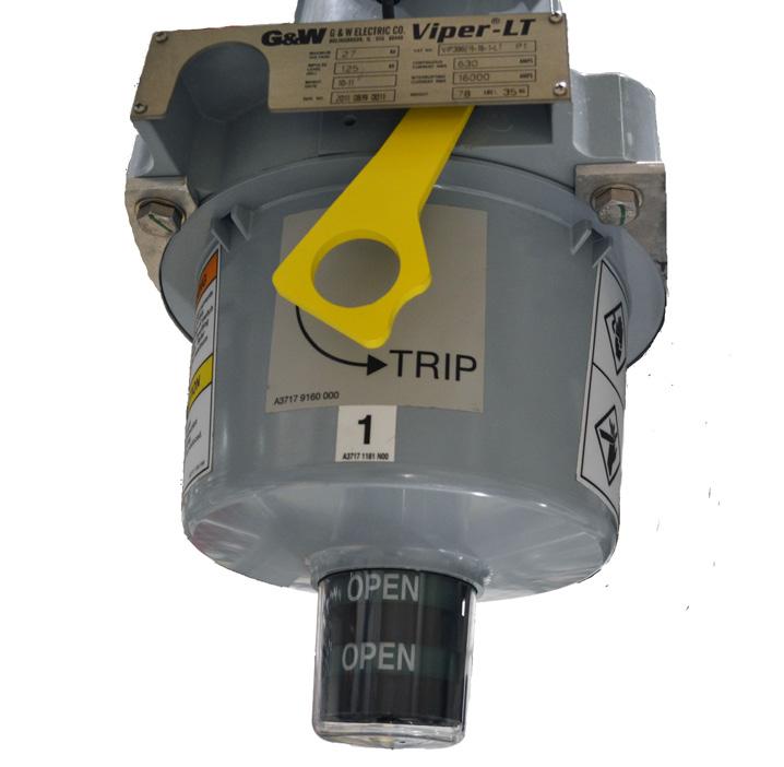 Features Reliable Performance - Viper-LT reclosers utilize a time-proven cycloaliphatic epoxy system to fully encapsulate the vacuum interrupters.