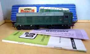 2.08B Hornby Dublo Locomotives - 3-rail L30 Bo-Bo 1000h.p. Diesel-electric (Class 20), BR green with grey bonnet, No. D8000. Tested strong smooth runner.