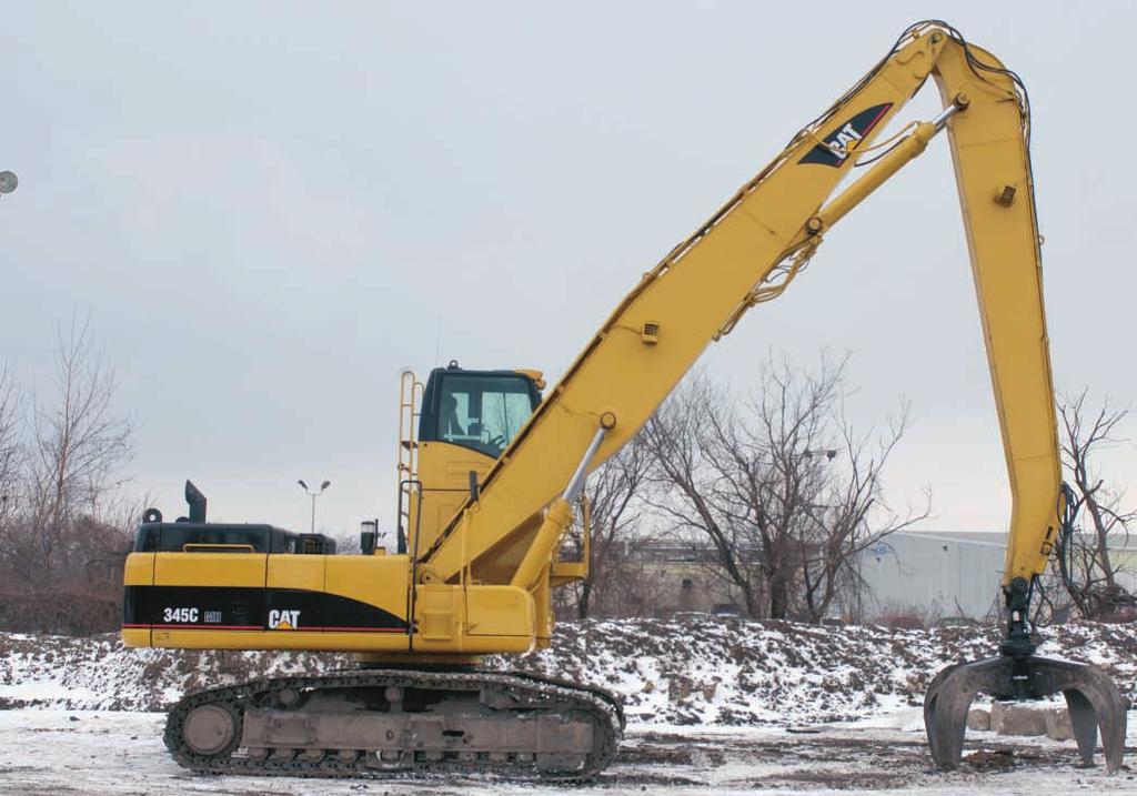 345C MH Two-piece Fronts by Caterpillar The two-piece fronts meet your material handling needs with excellent lift performance and working range whether operating in close or at full reach.