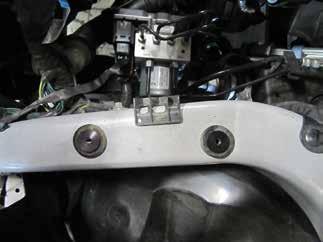 Install the provided bulb seal(8-4008) on the