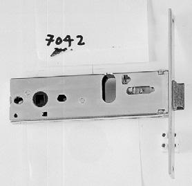 Mortice locks zinc-plated front plate Prezzo unitario e 69 26 44 144 65 160 8 9 8 10 14 27.5 E 67 6 B 8 Lock for. LATERAL LOCKING. Operating with oval cylinder. Zinc-plated case H 44.