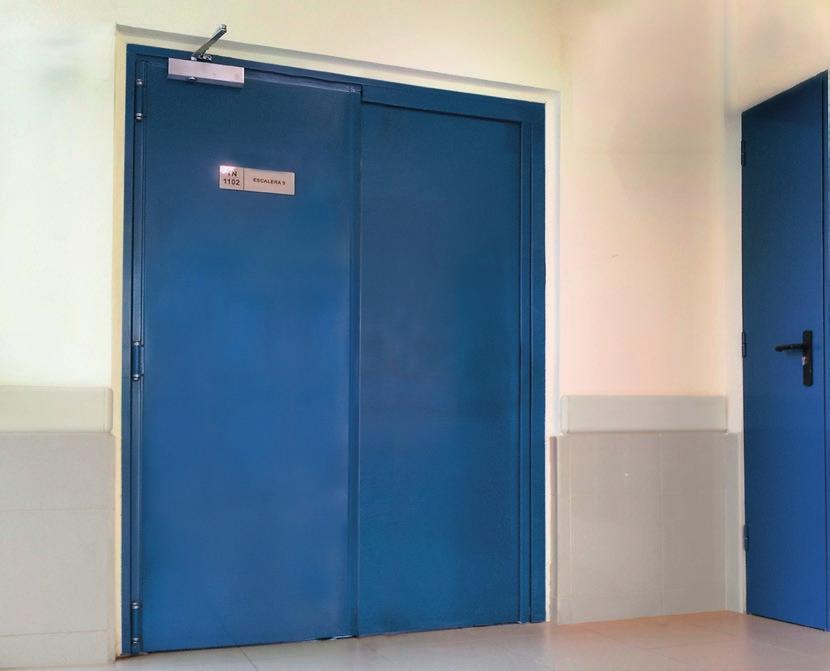 Turia DH DSA Fire Door EI 2 60 Double Leaf Double Opening Sense Every leaf opens in the running direction. It is deal for hallways and busy passageways.