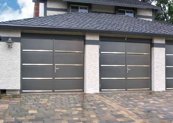Insulated, robust, compatible with most garage door
