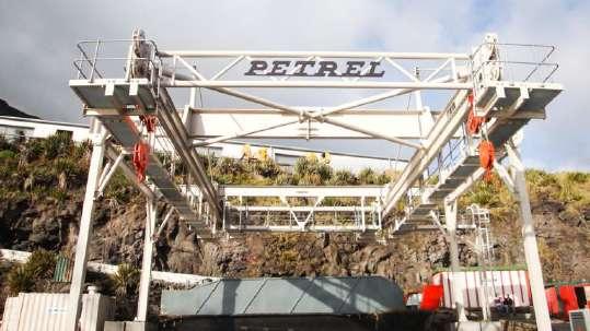 Manufacture under license of 30t portal crane for container handling; design and manufacture of