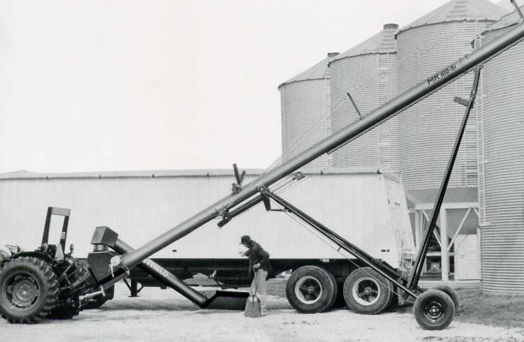 GRAIN AUGERS ASSEMBLY & OPERATION MANUAL Read this manual before using product.