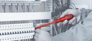 Wiha Proturn 1K electric. The practical, insulated VDE screwdriver. For slotted and Phillips screws.