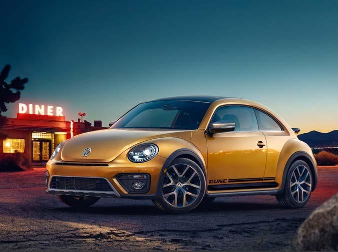 SE All Beetle S standard features, plus: 17 Philadelphia alloy wheels Automatic headlights Heated Comfort front seats w/manual lumbar V-Tex leatherette seating surfaces (perforated for Beige or