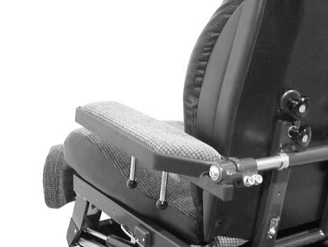 Lumbar support Vertical and depth adjustments 1. Remove the back cushion. 2.