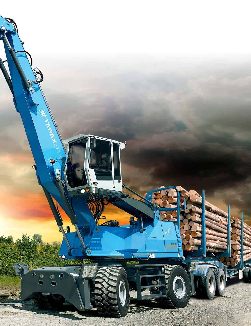 TEREX FUCHS LOADING MACHINES CONVINCE THROUGH POWER AND QUALITY. The benchmark for effective timber handling. More power. Larger working radius. Greater volume per day.