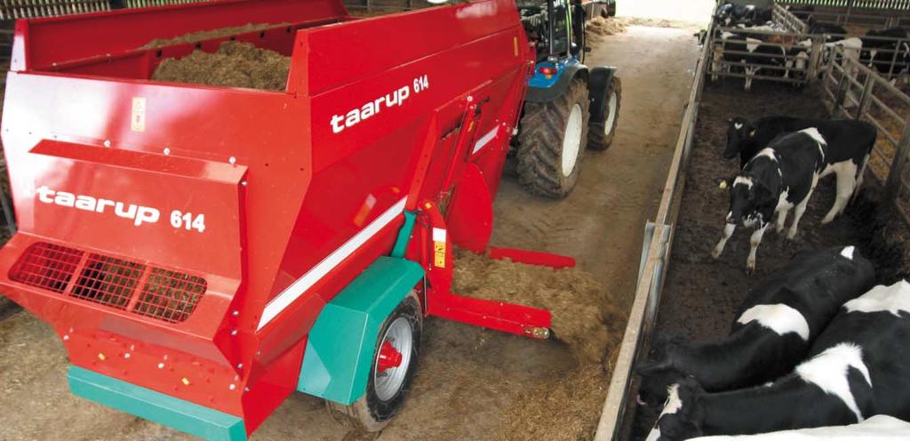 Even distribution of the feed ration Discharge options The Taarup 600 series offer a variety of options for the