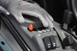 Electronic engine speed control With the advent of Common Rail engines, the electronic accelerator is now positioned on the right-hand console, allowing easy