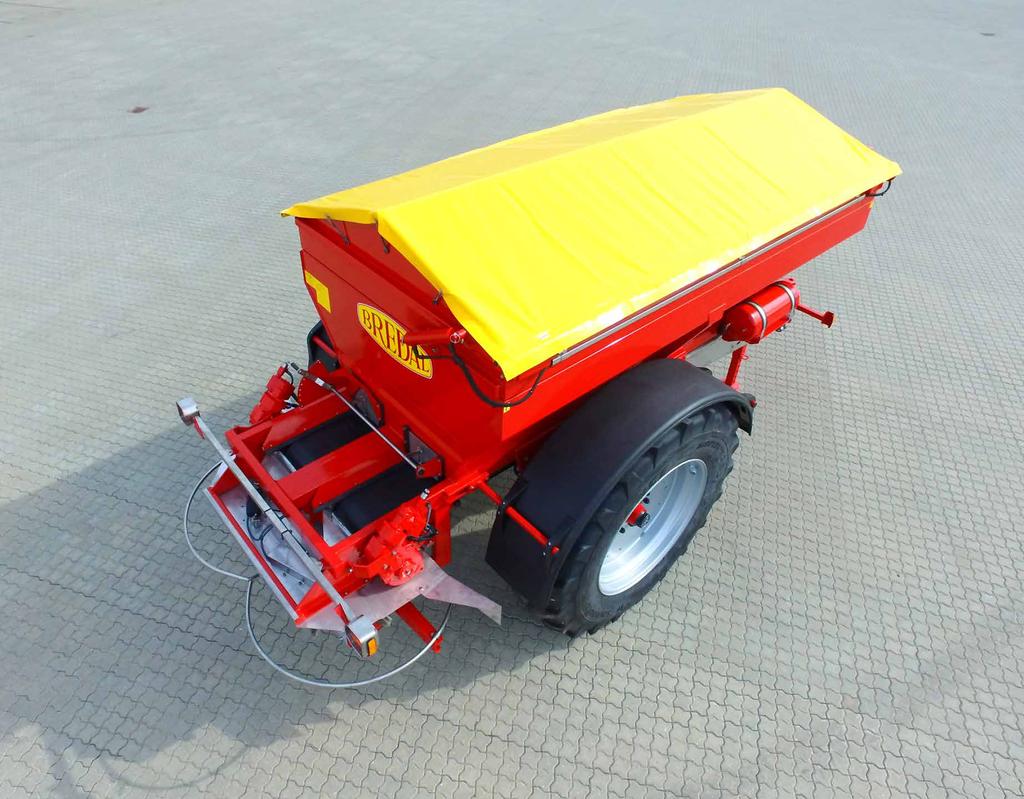 F8 is a fertilizer spreader for working widths from 24 meters, which is designed for wedge shape spreading and residual spreading.