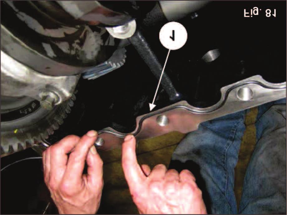 After having completed the tightening procedure, check that the big ends have some clearance on both sides (fig. 80a).