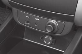 Antena Na voljo sta USB vhos in AUX vtikač. Uporabite ju, kadar želite poslušati glasbo, shranjeno na USB ključu ali na zunanji avdio napravi.
