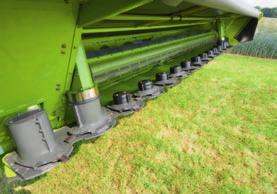 standard-fit quick knife change dramatically reduces maintenance times Direct drive of conveying elements on activation of mowers via hydraulic coupling for
